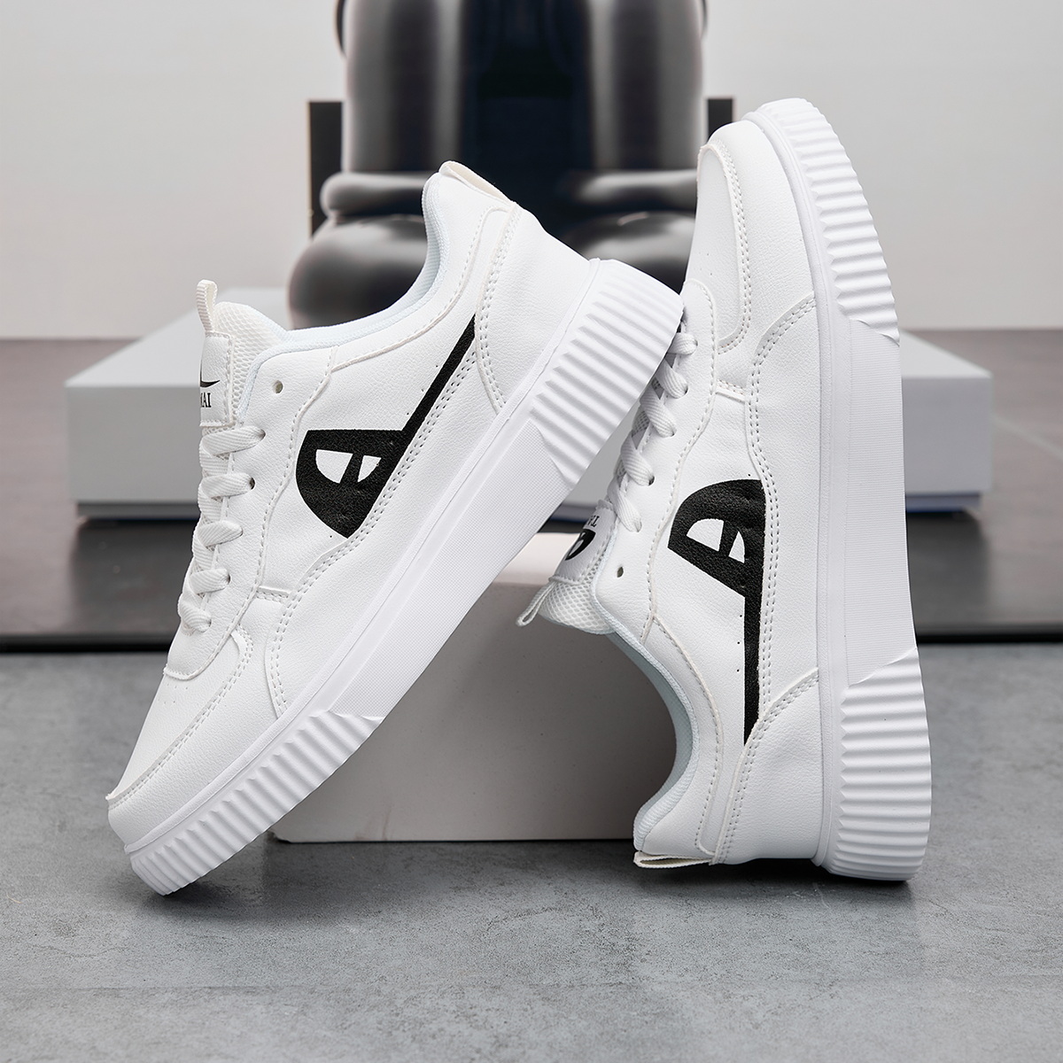 รองเท้าผู้หญิงรองเท้าสเก็ตบอร์ - Running Shoes Women บทวิจารณ์และราคา